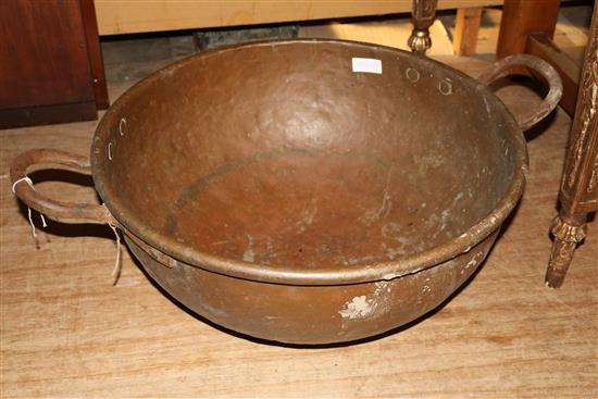 Large copper pan